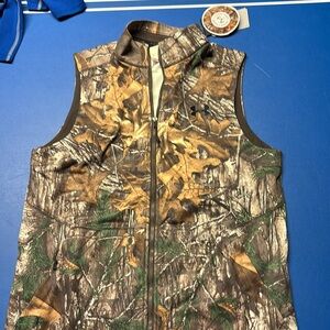 New camo vest UA